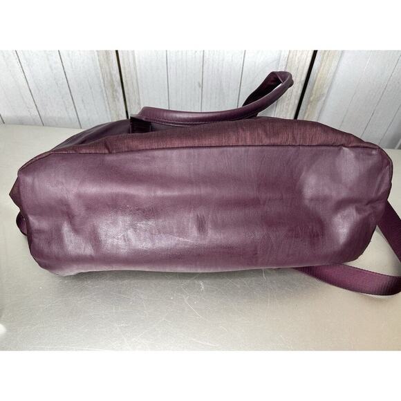 Lululemon Yin Time Purple Large XL Gym Travel Overnight Bag Multi Pocket - Picture 7 of 10